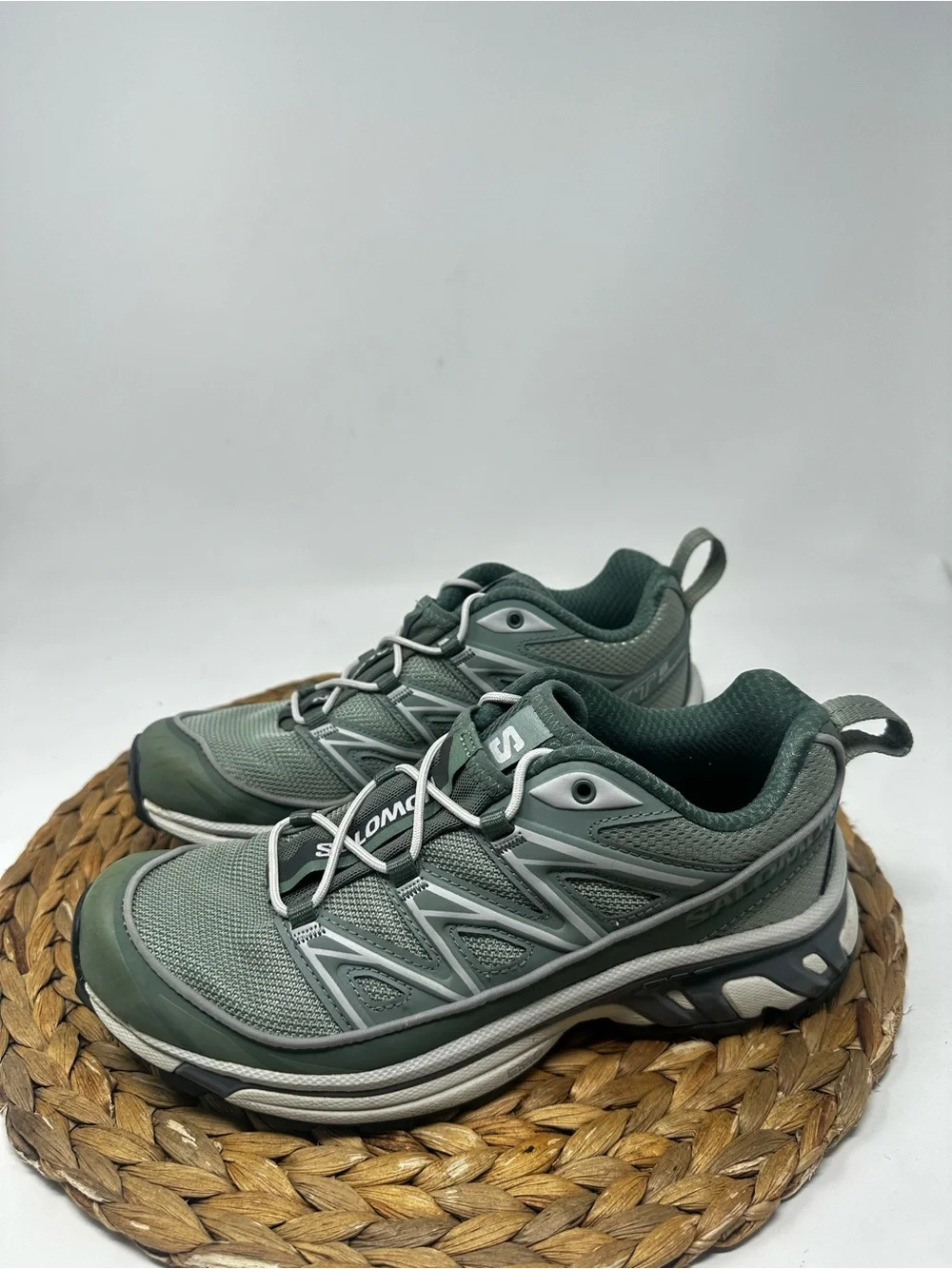 Salomon XT-6 Expanse Hiking Sneaker Lily Pad Laurel Wreath Pewter Size 6.5 Women